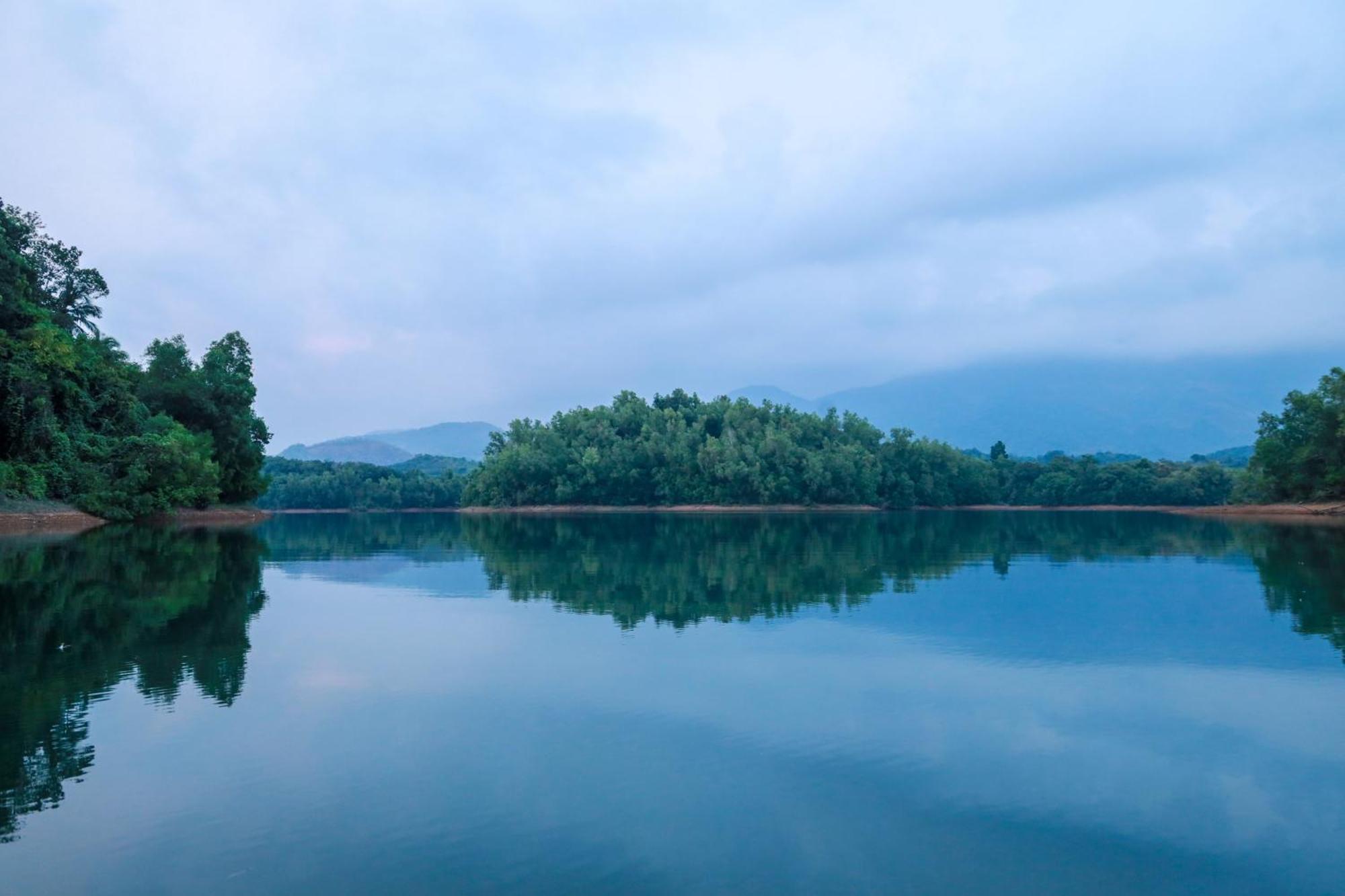 Serene Aqua Hills Kozhikode Otel Mennanyam Dış mekan fotoğraf