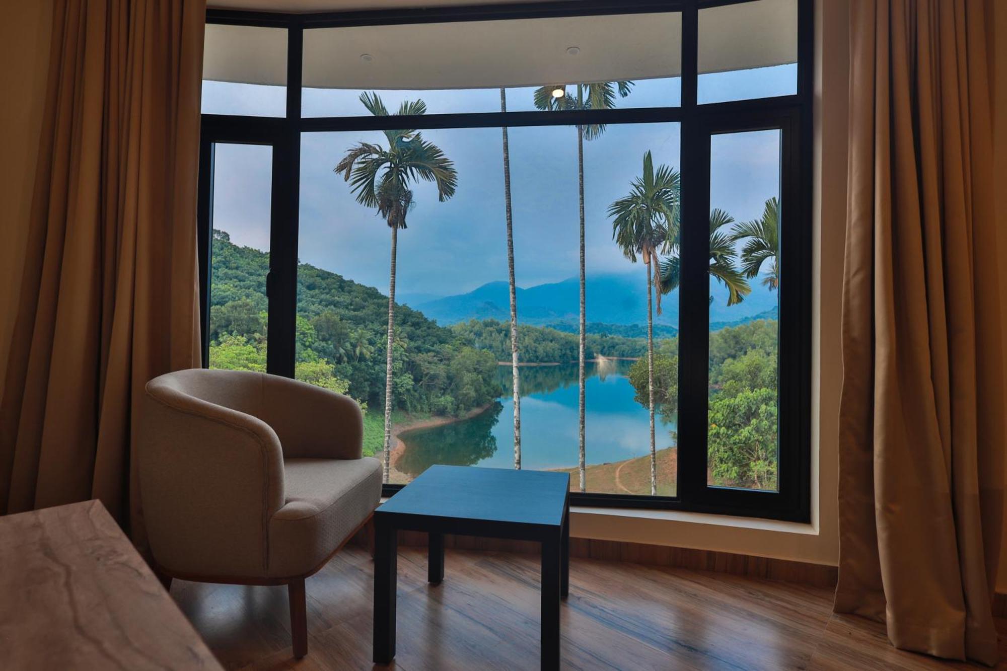 Serene Aqua Hills Kozhikode Otel Mennanyam Dış mekan fotoğraf