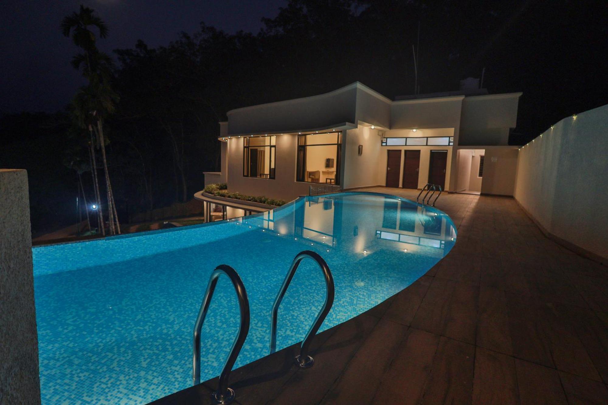 Serene Aqua Hills Kozhikode Otel Mennanyam Dış mekan fotoğraf
